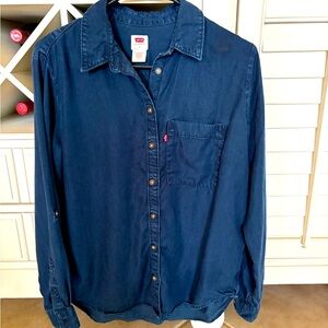 Levi's Women’s Dark Blue Casual Shirt